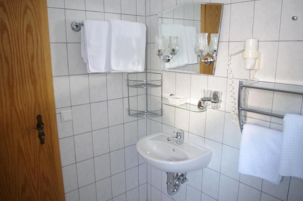 Hotel Gasthof Zum Walfisch Klingenthal Extérieur photo
